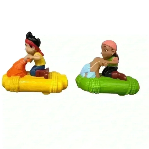 2011 Mattel Jake &The Neverland Pirates Jake & Izzy Water Raft Race Cars - Picture 5 of 9